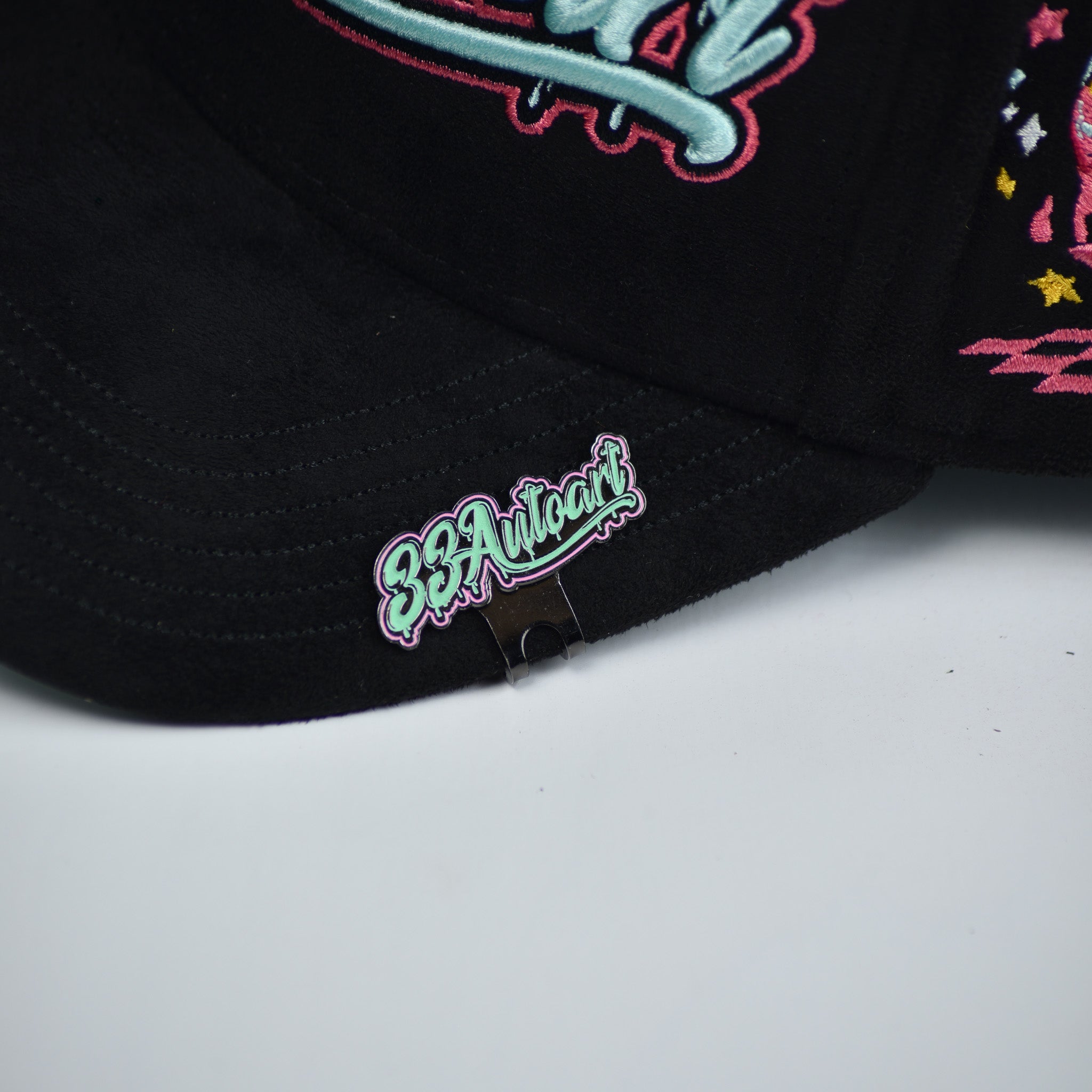 33 Drippy Hat Clip